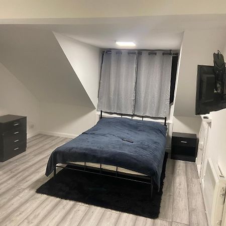 Апартаменты Studio Flat Ларгс Экстерьер фото